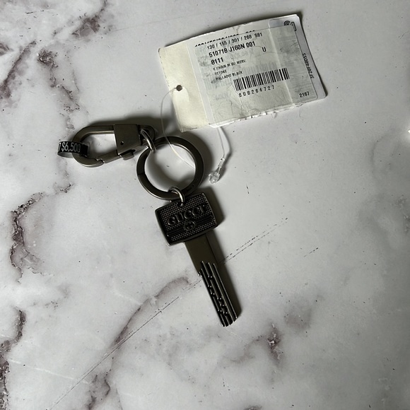Gucci Keychain Charm with Gucci Key stainless steel NWT - Picture 2 of 4